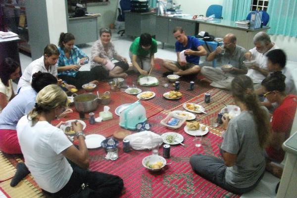 Pranzo a Kompong-Chhnang parrocchia