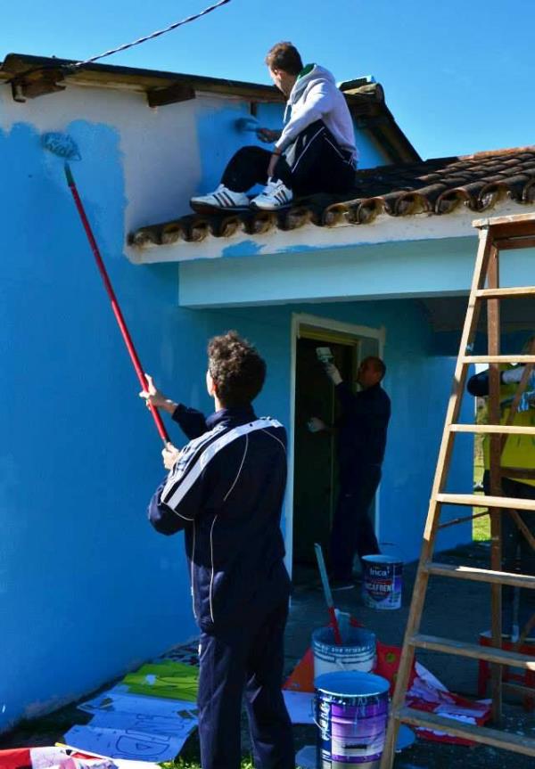 Una mano di....azzurro