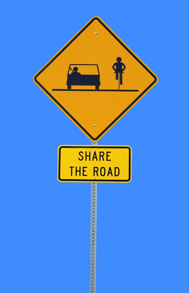 share-the-road-1894934_1920