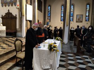 Dopo l'introduzione del Vescovo di Lodi Malvestiti, il Prefetto della Congregazione per le Chiese Orientali ha portato la sua testimonianza nella presentazione del libro, presente l'autore Ferruccio Pallavera.