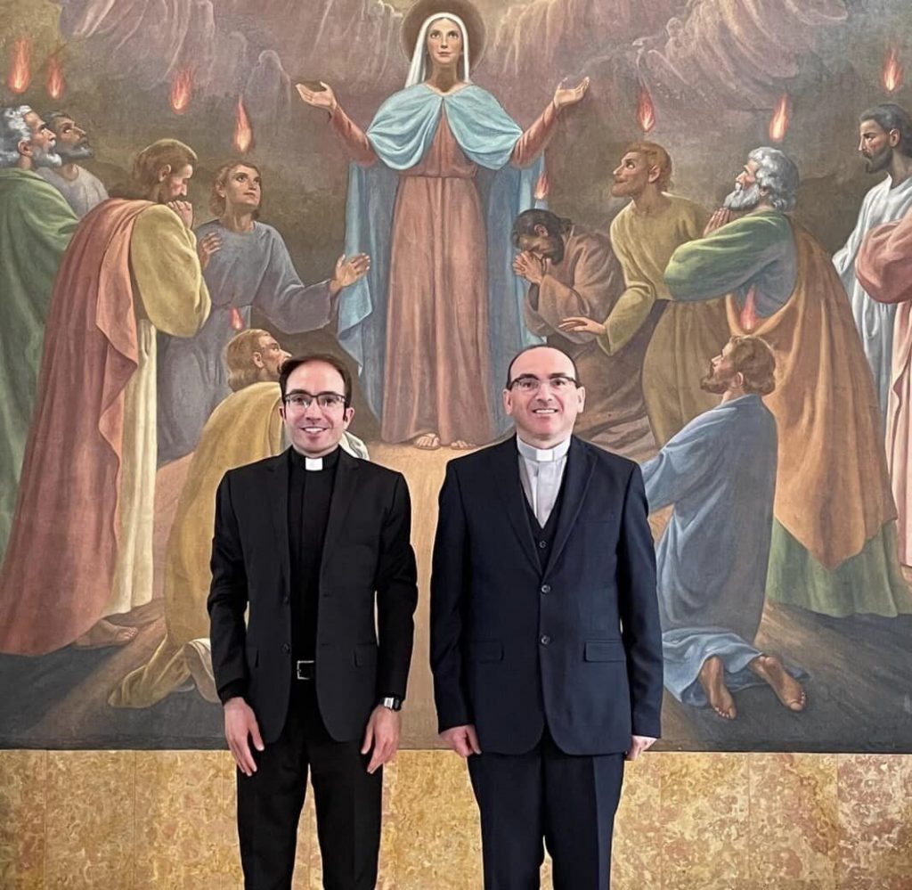 Ordinazione don Alberto Orsini,
della parrocchia Santa
Francesca Cabrini
di Lodi,
e don Giuseppe Scoglio
della parrocchia
di Postino di Dovera, ordinati
diaconi dal vescovo
monsignor Maurizio
Malvestiti,
che sabato 17 giugno
in duomo li consacrerà
presbiteri:
domenica 18 giugno
entrambi celebreranno
le rispettive
Prime Messe.