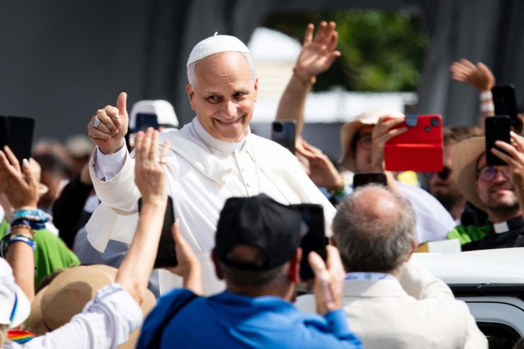 Papa Leone XIV Roma, 3 agosto 2025.
Papa Leone XIV celebra la Santa Messa a Tor Vergata a conclusione del Giubileo dei Giovani.